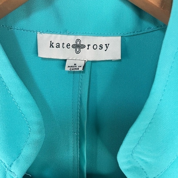 Kate and Rosy torquoise dressy blazer. Gorgeous with pretty buttons. Size Small - Picture 4 of 5